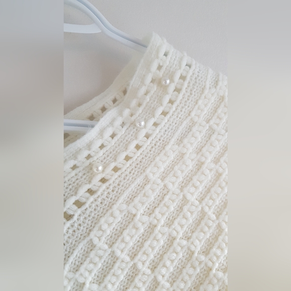 Wool off white poncho - Picture 2 of 2